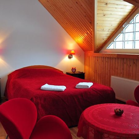 Guesthouse Leiputrija Ādaži Buitenkant foto