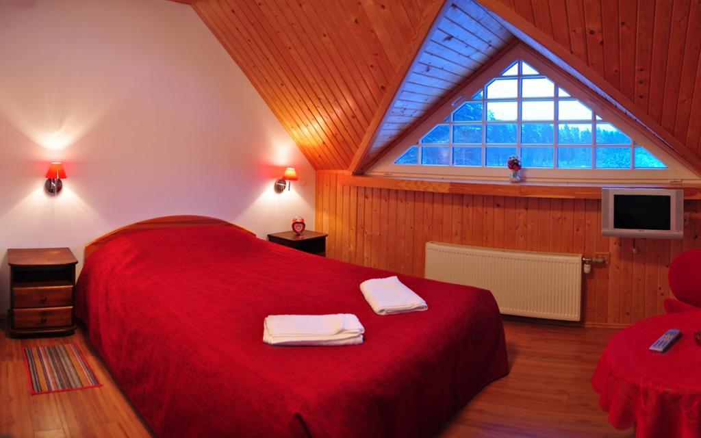 Guesthouse Leiputrija Ādaži Buitenkant foto
