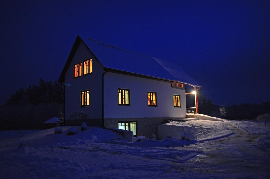 Guesthouse Leiputrija Ādaži Buitenkant foto