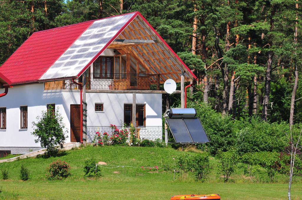 Guesthouse Leiputrija Ādaži Buitenkant foto