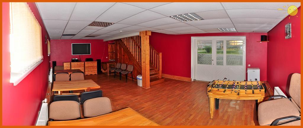 Guesthouse Leiputrija Ādaži Buitenkant foto