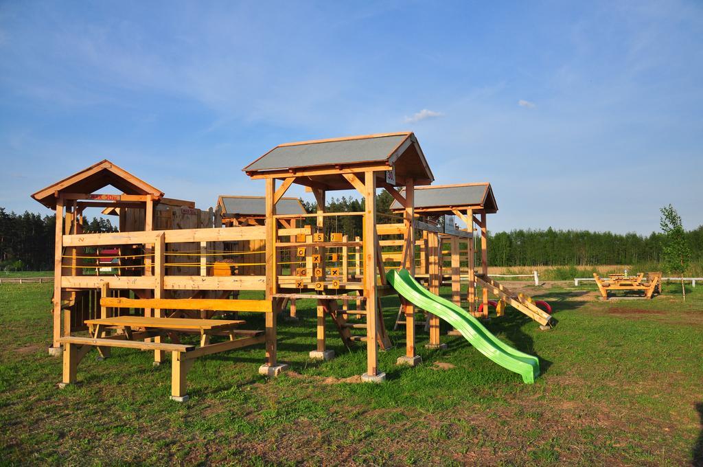 Guesthouse Leiputrija Ādaži Buitenkant foto