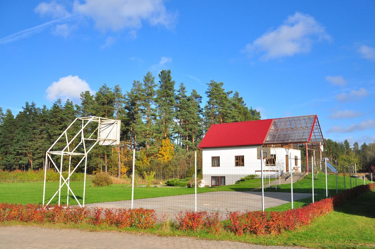 Guesthouse Leiputrija Ādaži Buitenkant foto