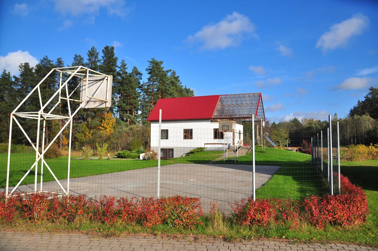 Guesthouse Leiputrija Ādaži Buitenkant foto
