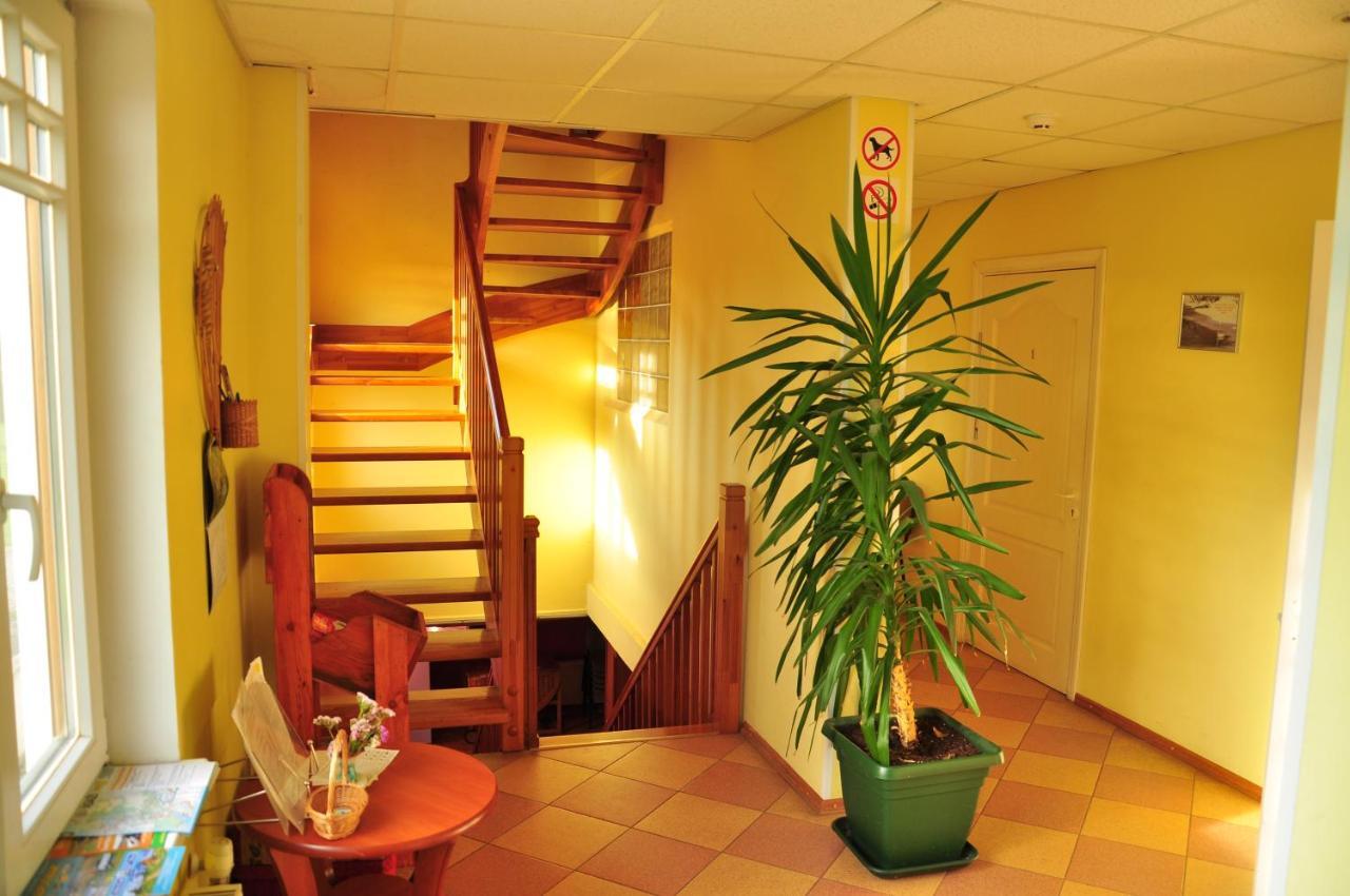 Guesthouse Leiputrija Ādaži Buitenkant foto